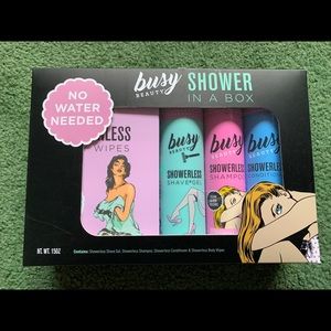 Busy Beauty Shower In a Box Bath Gift Set